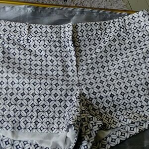 Ladies J Crew embroidered and lined shorts sz.8